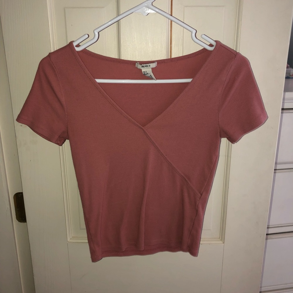 Pink short sleeved top